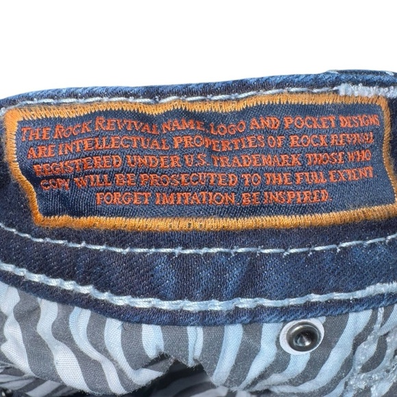 NWOT Rock Revival Women’s Yui Bootcut Jeans 26 Blue Lowrise Rhinestone - Picture 11 of 12